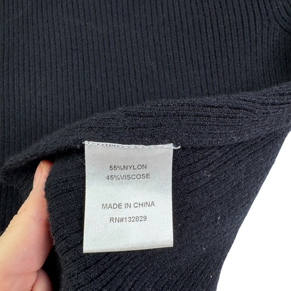 CAMILA COELHO Ribbed Knit Cropped M Black Cutout Open Back Mock Neck Long Sleeve - Picture 7 of 15
